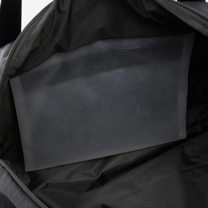 28L Sports Bag with Waterproof Pocket