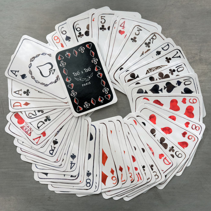 54 CARTES À LA MAIN