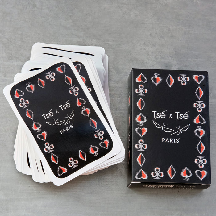 54 CARTES À LA MAIN