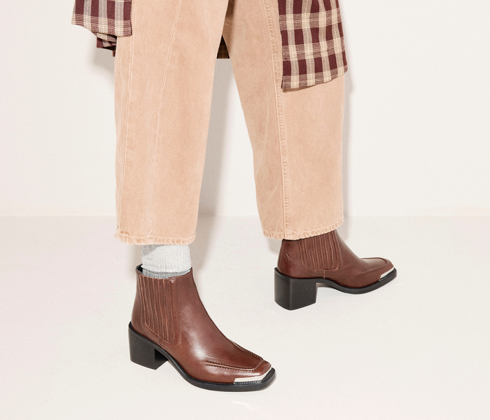FREDA SALVADOR Amelie square toe ankle boot in umber leather, showcasing a stylish silhouette and sleek design.