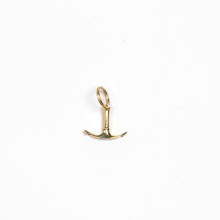 Werkstätte Carl Auböck Aubock Keyring Anchor #7151 in polished brass.
