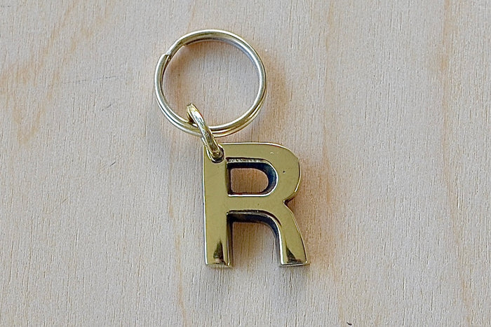 R