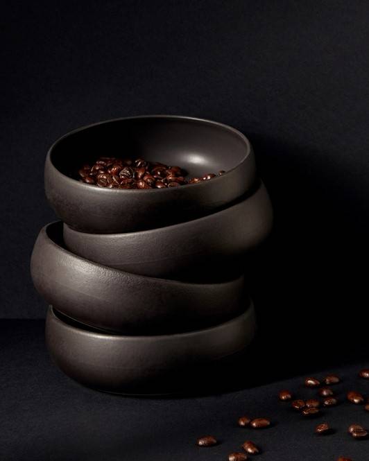 Chef's Kiss Matte Black Pet Bowl, sleek design for small to medium-sized dogs like Chihuahuas and Poodles.