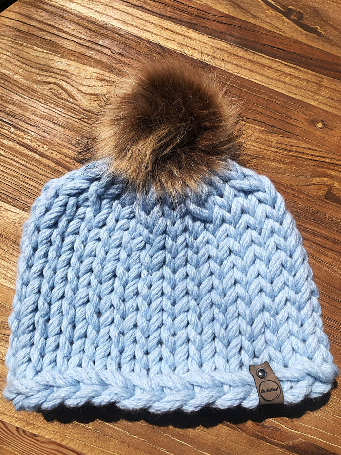 adult size (one size fits most) / a touch of blue / fluffy pom pom