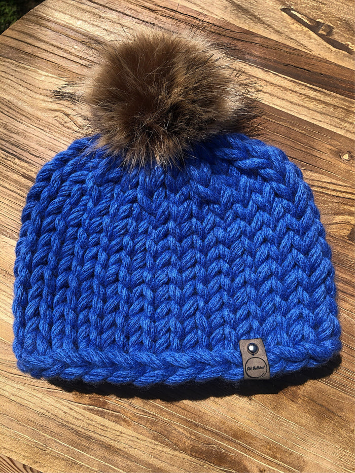 adult size (one size fits most) / Blue Sky / fluffy pom pom