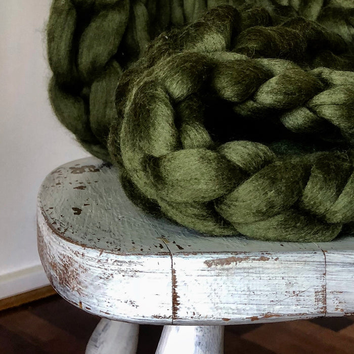 Chunky couch throw