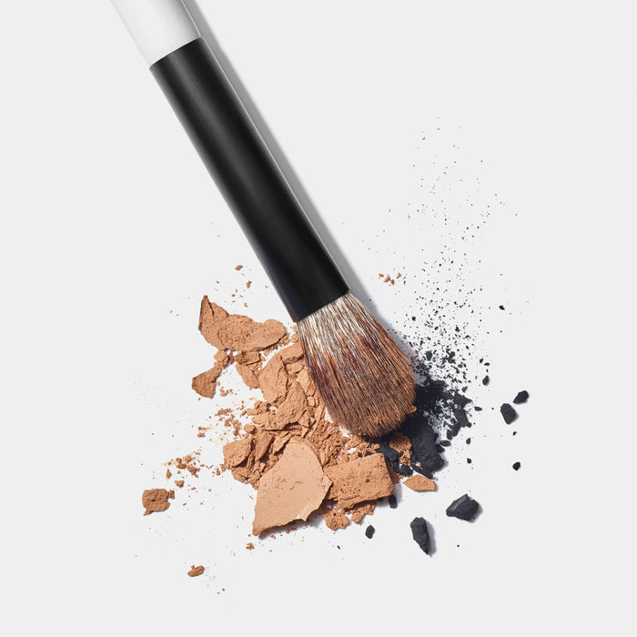 Makeup By Mario's E3 all-over tapered eyeshadow brush in eyeshadow