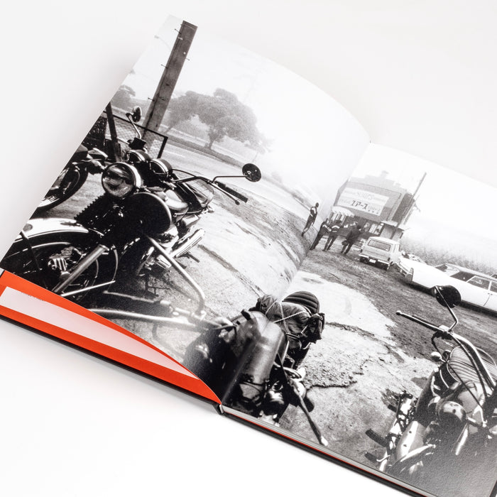 Photograph by Bishin Jumonji  of Masaki Fujisaki  and motorcycle crew in Japan during the 60s and 1970s published by Super Labo.
