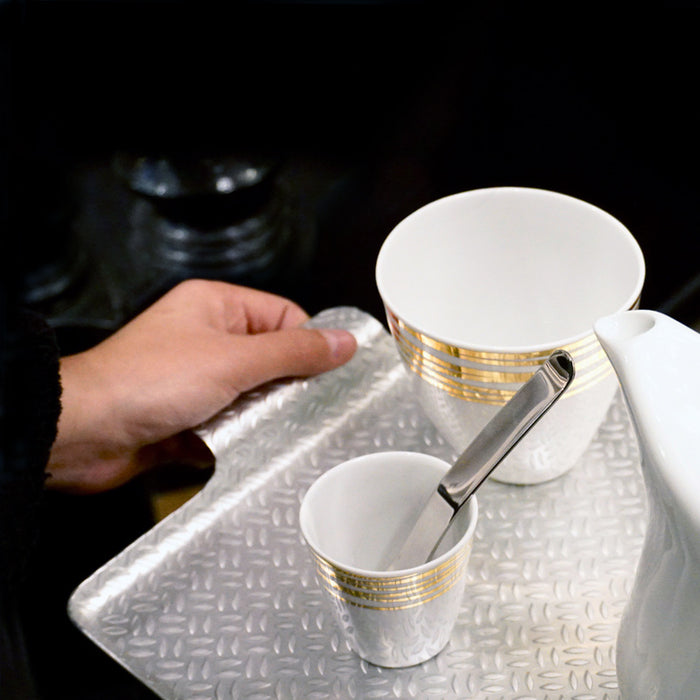 GRANDE TASSE ASSOIFFÉE, fil d'or