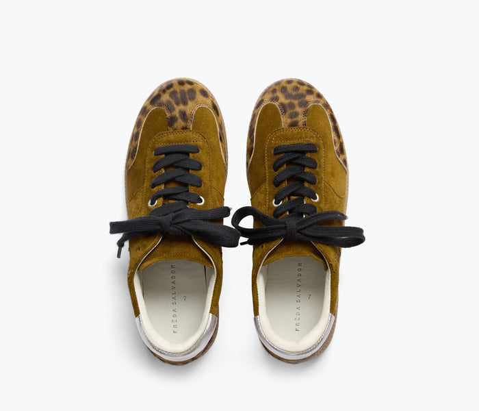 FREDA SALVADOR Jackie Court sneaker with suede and leather upper, white rubber sole, and stylish design.