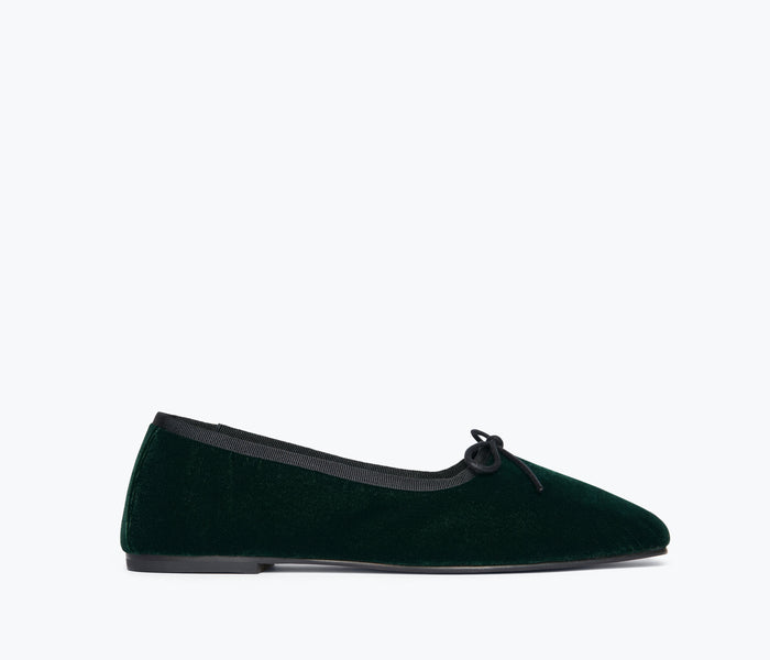 Fredas Salvador JADA square toe ballet flat in emerald velvet, front view showing sleek design and soft textured fabric.