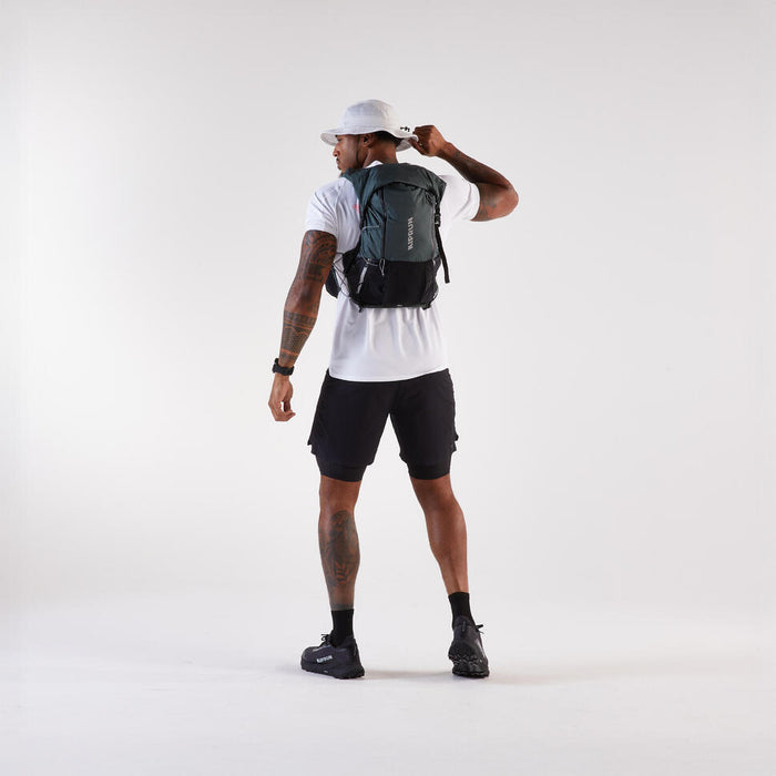 Kiprun 900 Unisex 20+5L Trail Running Bag + 2L Water Bladder Included