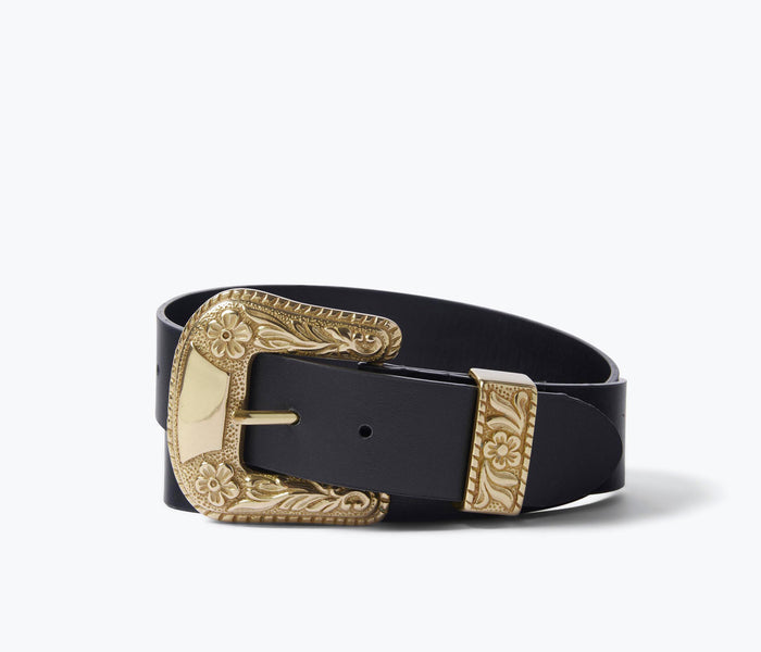 Freda Salvador Laia Belt in black leather with subtle stitching and a sleek buckle, stylish accessory for modern outfits.