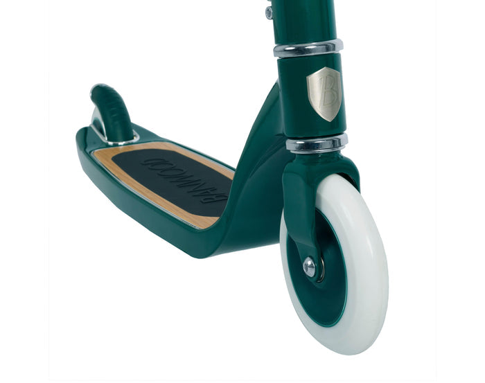 Banwood Maxi scooter front wheel. Available from www.tenlittle.com.