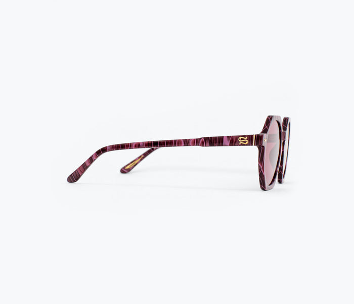 Sardine Millie sunglasses with midnight boogie frame, showcasing stylish accessories with dark tinted lenses and sleek design.