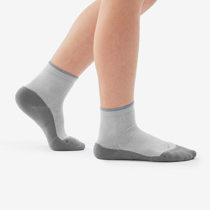 {*pale-gray-8881152*}