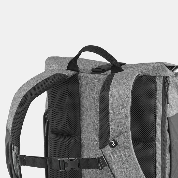 {*carbon-gray-8736382*}