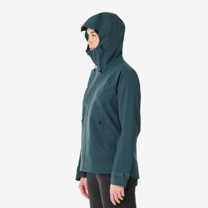 {*deep-sea-turquoise-8911403*}
