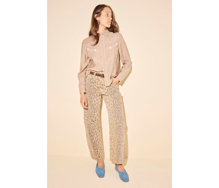 Freda Salvador Rebecca belt in leopard print, stylish accessory with a sleek buckle, designed to complement casual or dressy outfits.