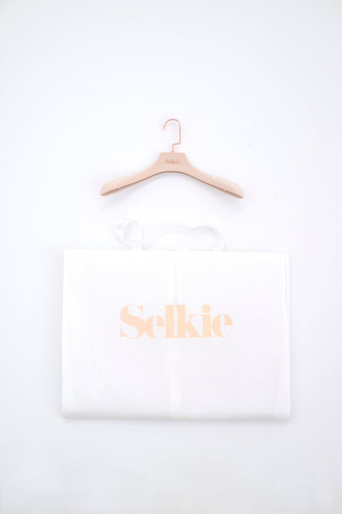 Signature Garment Bag & Hanger