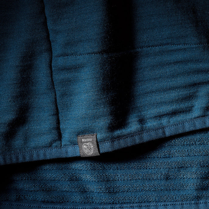 {*inkpot-blue-8540152*}