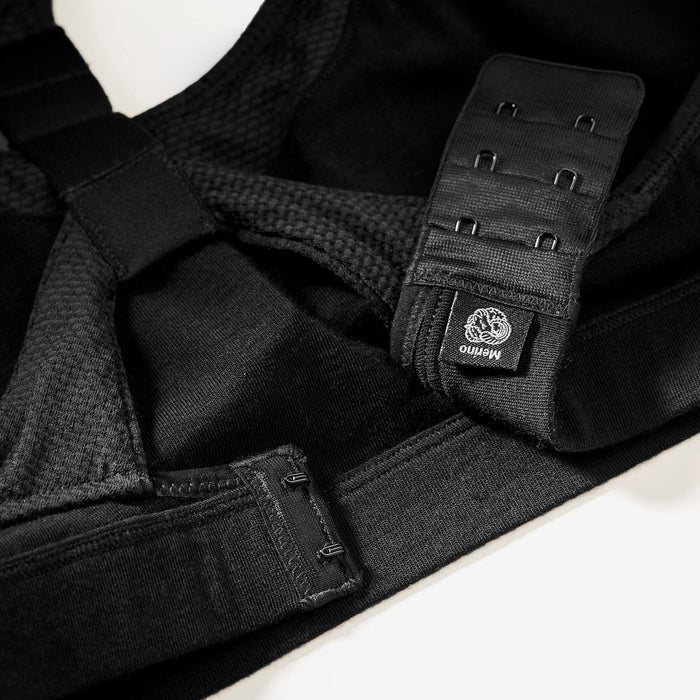 {*ultra-black-8601370*}