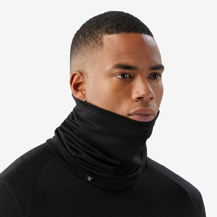 {*ultra-black-8916432*}