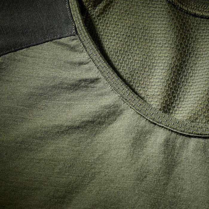{*bronze-khaki-green-8919496*}
