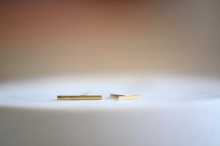 Kathleen Whitaker Staple Earring Bar 14k yellow gold  stud
