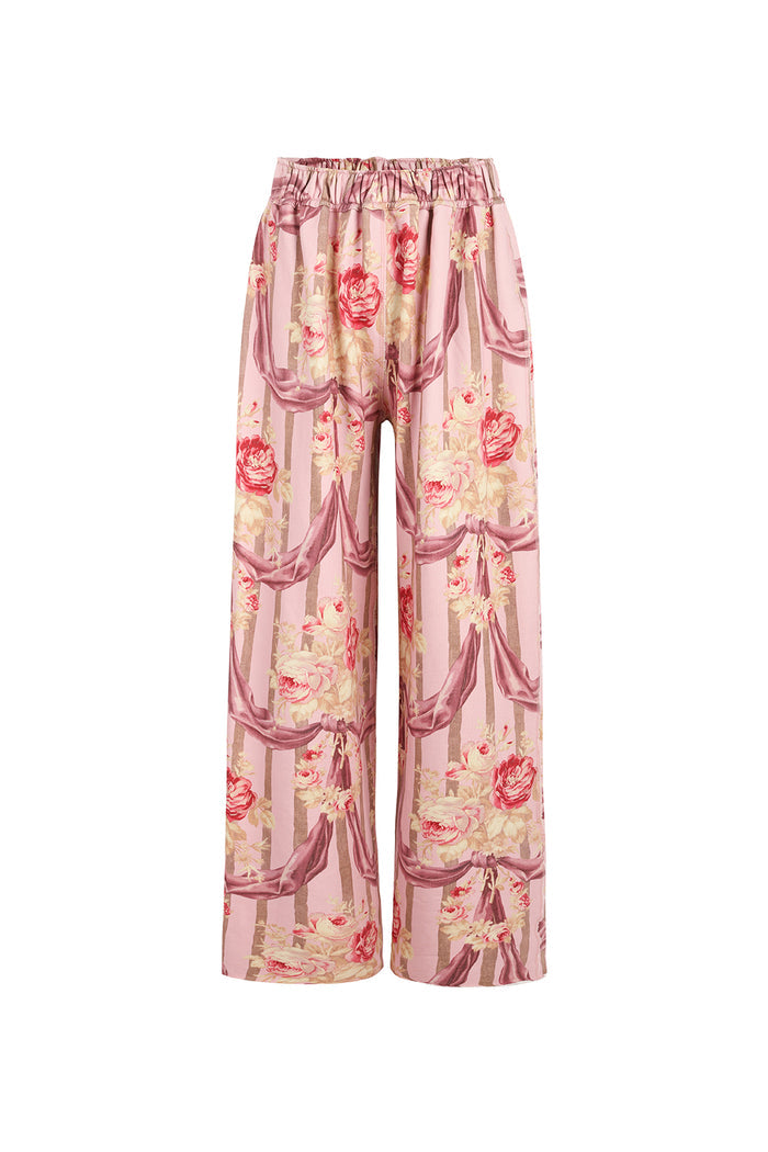 The Performer Off Duty Sweats