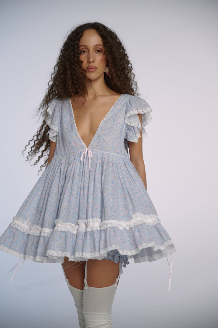 The Prairie Heirloom Pinafore