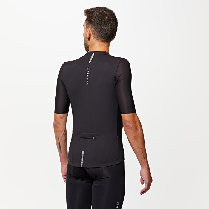 {*smoked-black-8733012*}