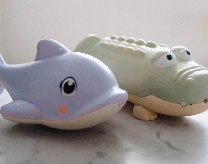 Sunnylife Water Soaker - Dolphin and Crocodile. Available at www.tenlittle.com