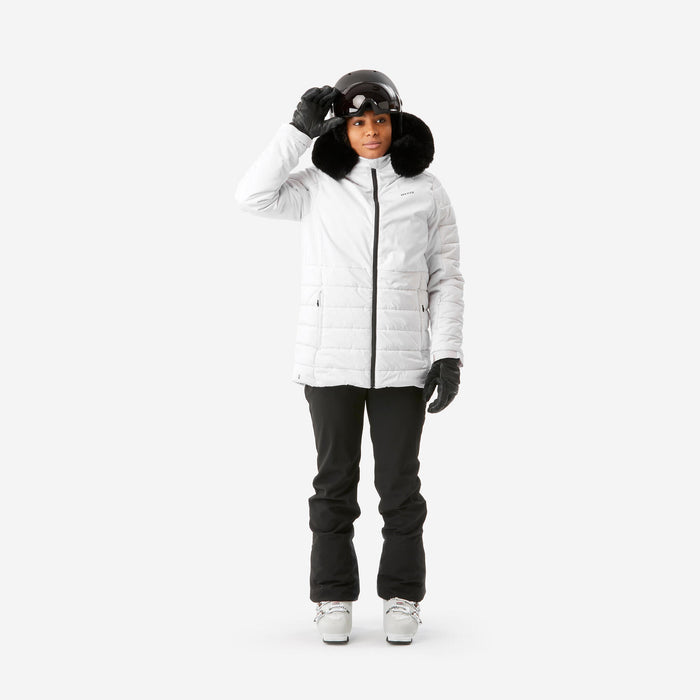 {*snowy-white-8563105*}